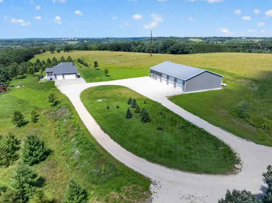 5490 College View Road E, Rochester, MN 55904 - #2