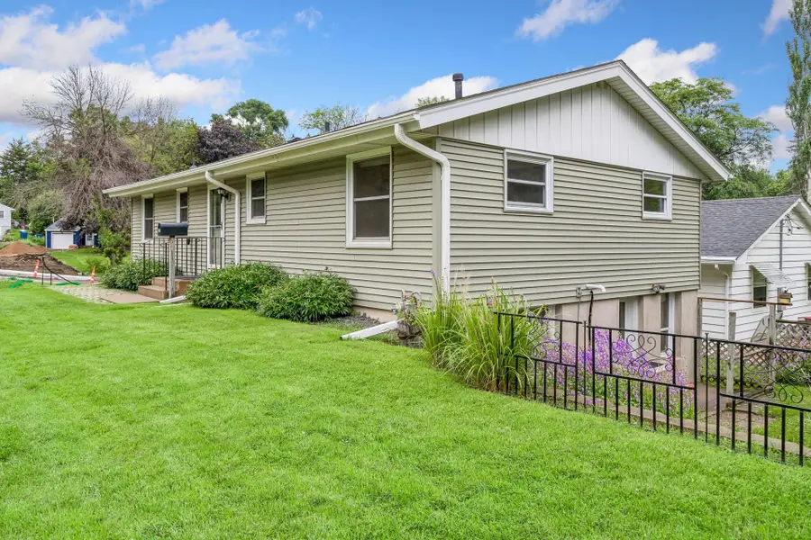 609 Mill Street, Excelsior, MN 55331 - #2