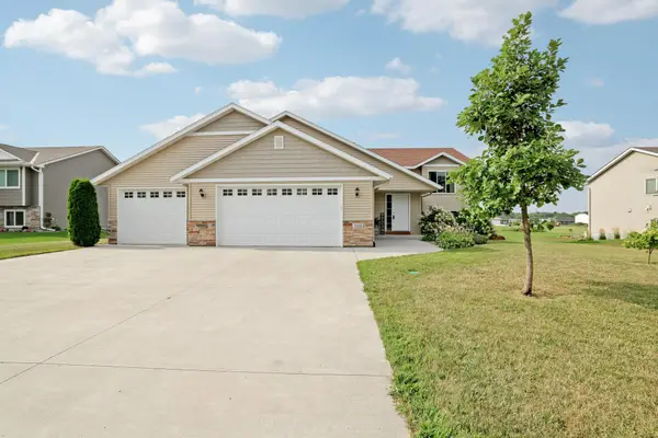 1108 Mulberry Avenue Ne, Montgomery, MN 56069