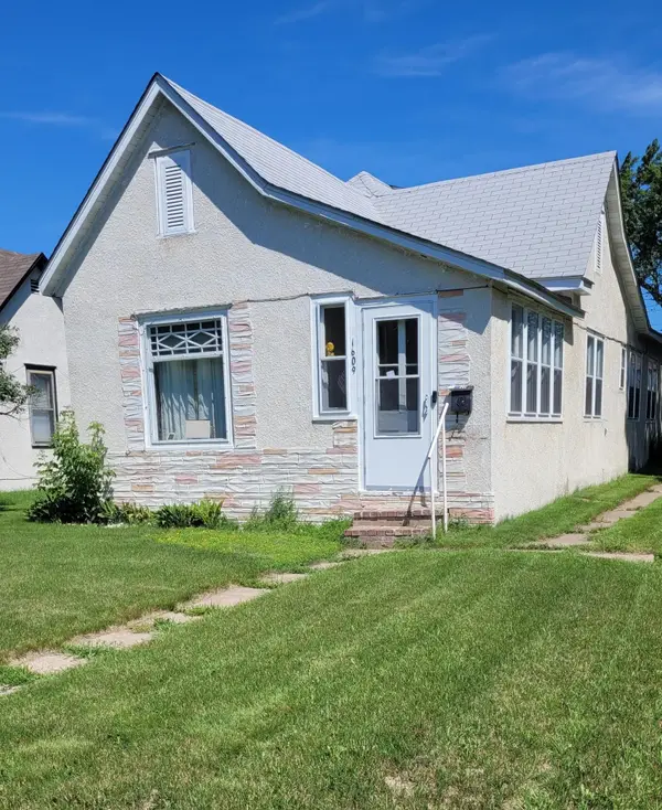 1609 Pine Street, Brainerd, MN 56401