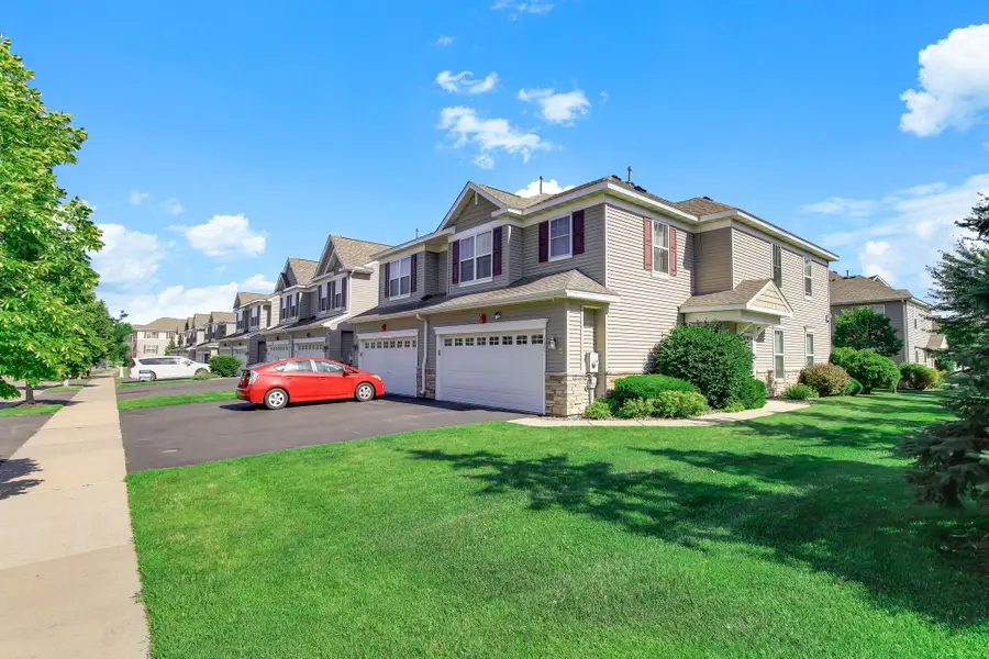 332 Orendorff Way Ne, Columbia Heights, MN 55421 - #3