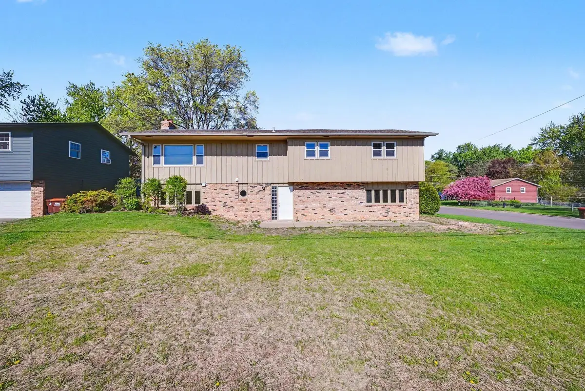 2000 Westview Drive, Hastings, MN 55033 - #1