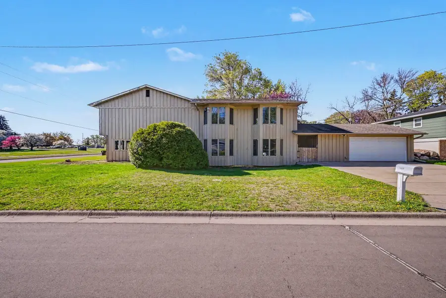 2000 Westview Drive, Hastings, MN 55033 - #2