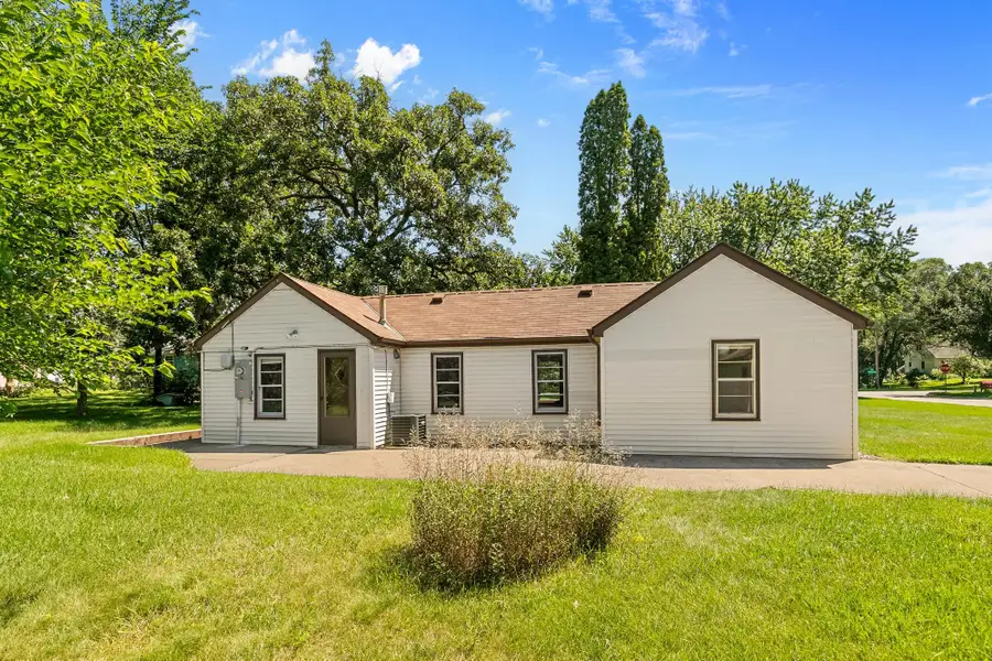 8706 Lincoln Street Ne, Blaine, MN 55434 - #3