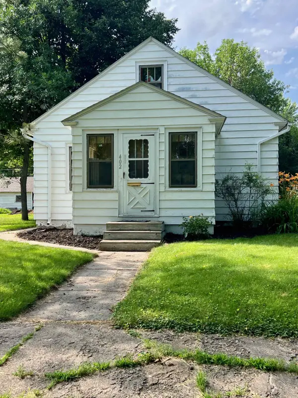 402 W 8th Street, Morris, MN 56267
