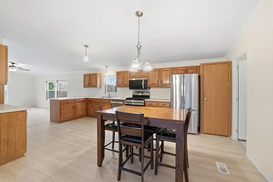720 Central Avenue S, New Prague, MN 56071 - #3