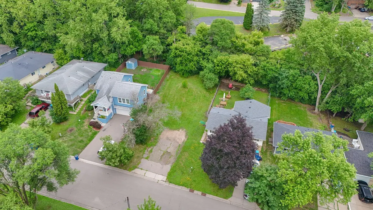 3204 Grimes Avenue N, Robbinsdale, MN 55422 - #1