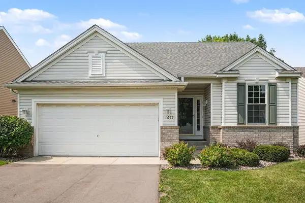 1615 Johnny Cake Ridge Lane #L, Eagan, MN 55122