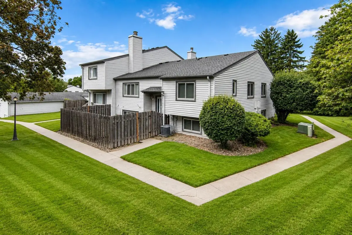 3459 Highlander Drive, Eagan, MN 55122 - #1