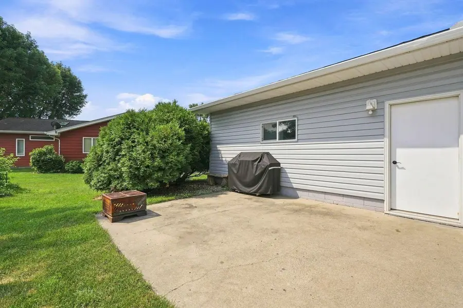 551 6th Street E, Hector, MN 55342 - #3