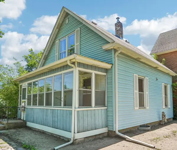 550 Saint Clair Avenue, Saint Paul, MN 55102