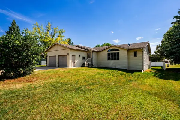 1105 Broadway Street, Lisbon, ND 58054