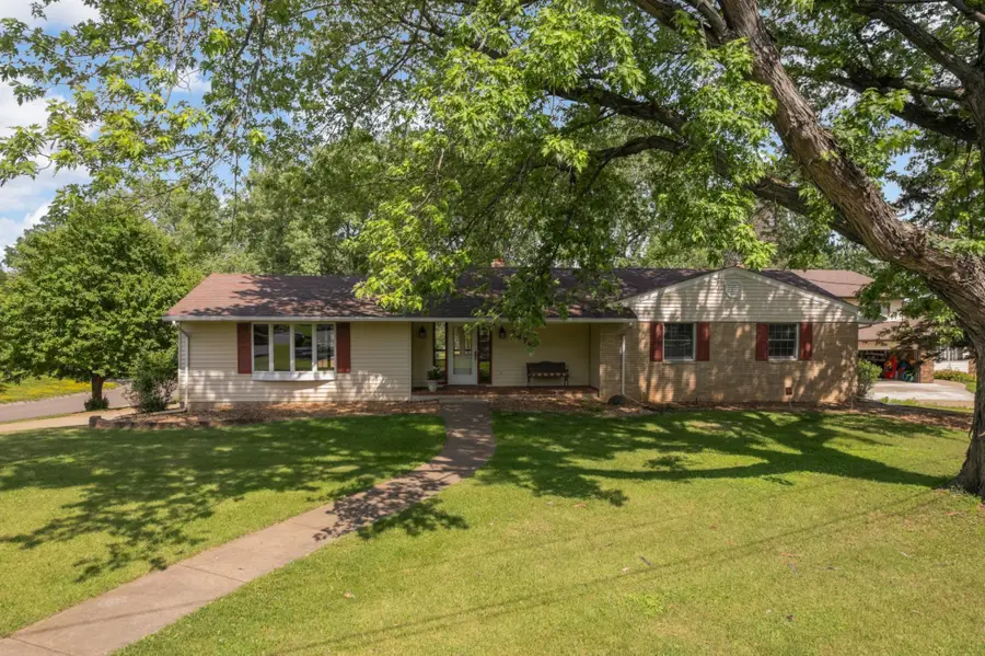 2878 Meadowlark Lane, Maplewood, MN 55109 - #2