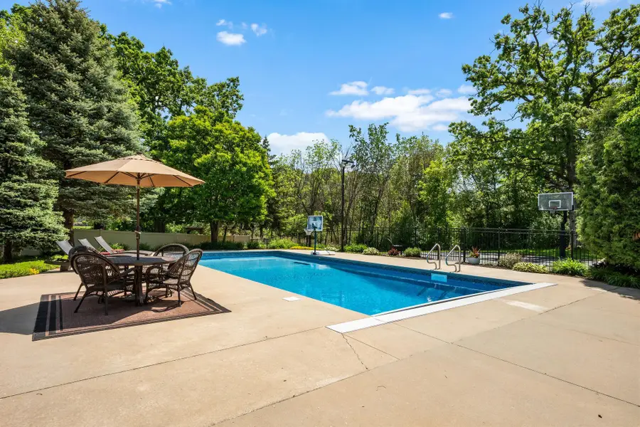 245 Luisa Court, Chaska, MN 55318 - #2