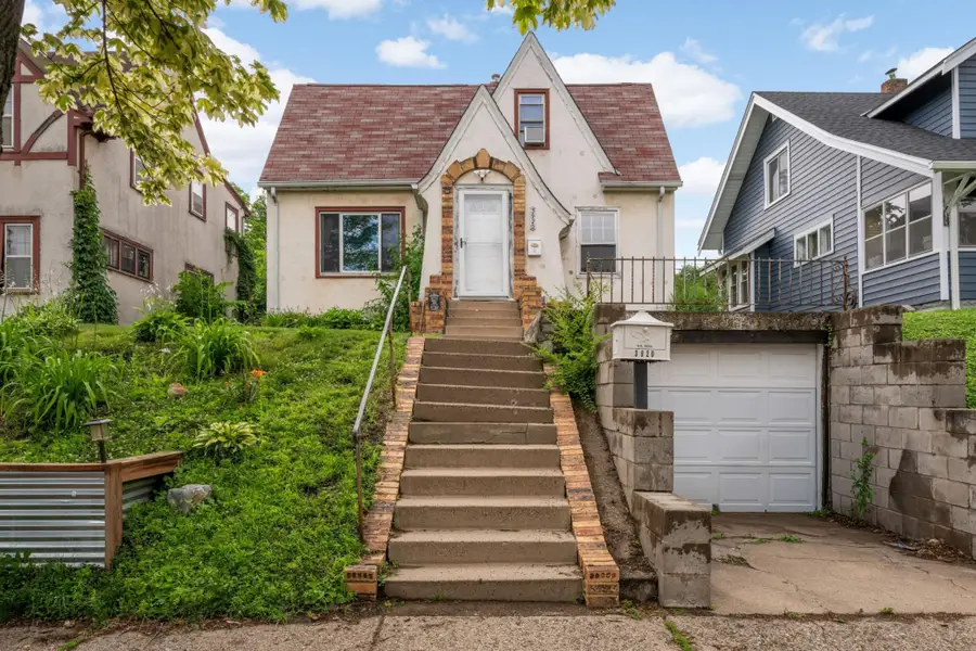 3920 15th Avenue S, Minneapolis, MN 55407 - #3