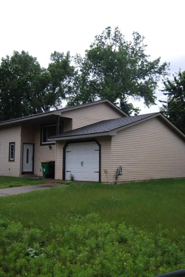 8256 Queen Avenue N, Brooklyn Park, MN 55444
