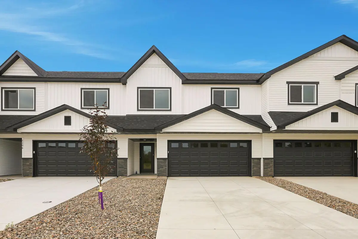 1104 45th Avenue Ne, Saint Cloud, MN 56304 - #1