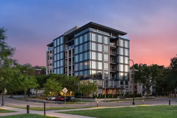 301 Kenwood Parkway #602, Minneapolis, MN 55403