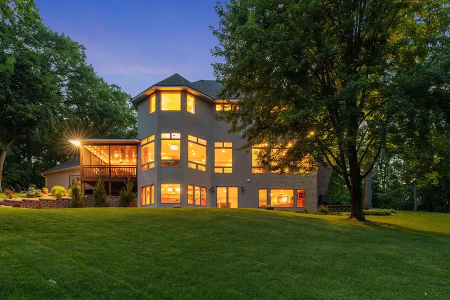 720 Timber Lane, Shoreview, MN 55126 - #2