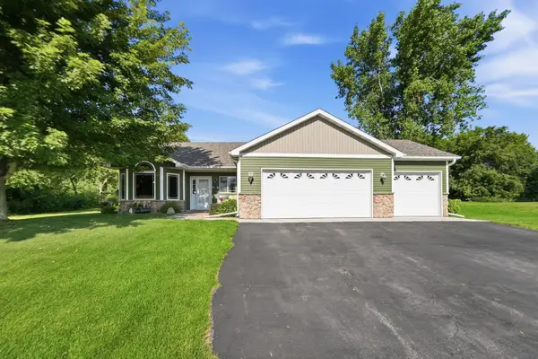 2351 Providence Place Ne, Sauk Rapids, MN 56379