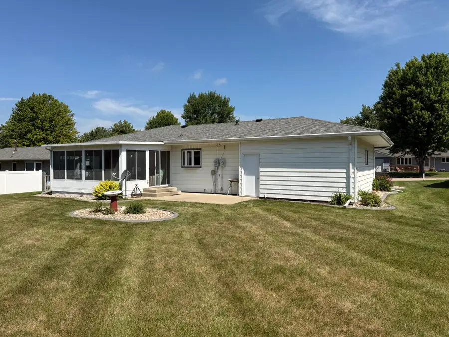 505 Central Lane, Luverne, MN 56156 - #3