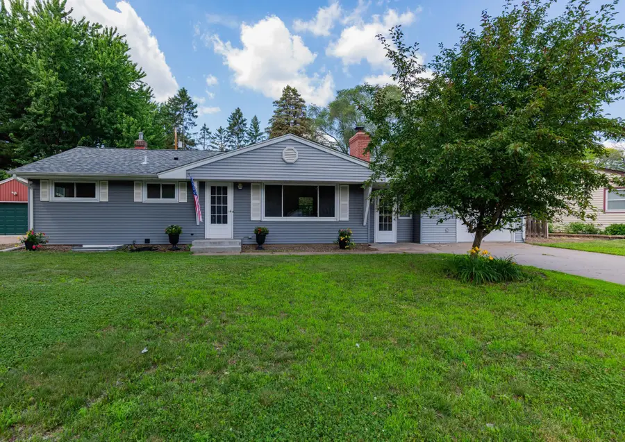 2327 Circle Drive, White Bear Lake, MN 55110 - #2