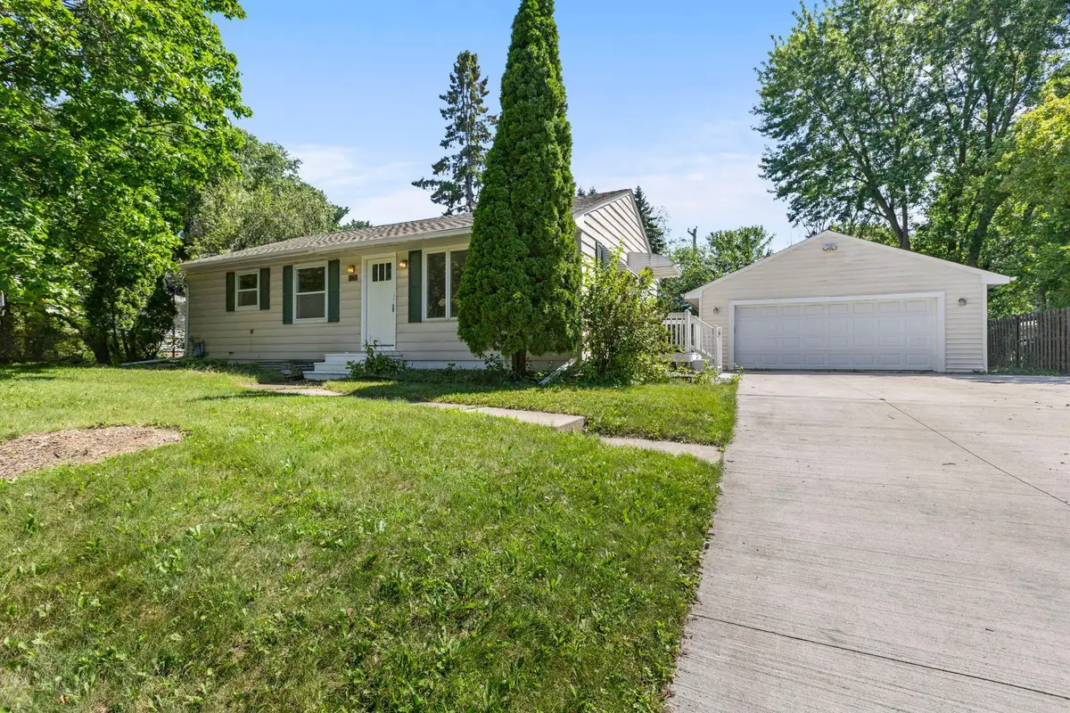 6133 Garbe Avenue, Woodbury, MN 55125 - #1