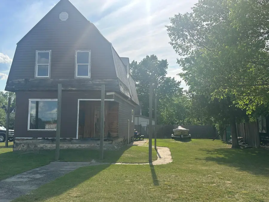 103 Bagley Avenue Nw, Bagley, MN 56621 - #2