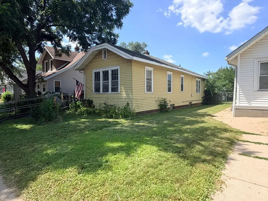 320 5th Avenue S, South Saint Paul, MN 55075 - #2