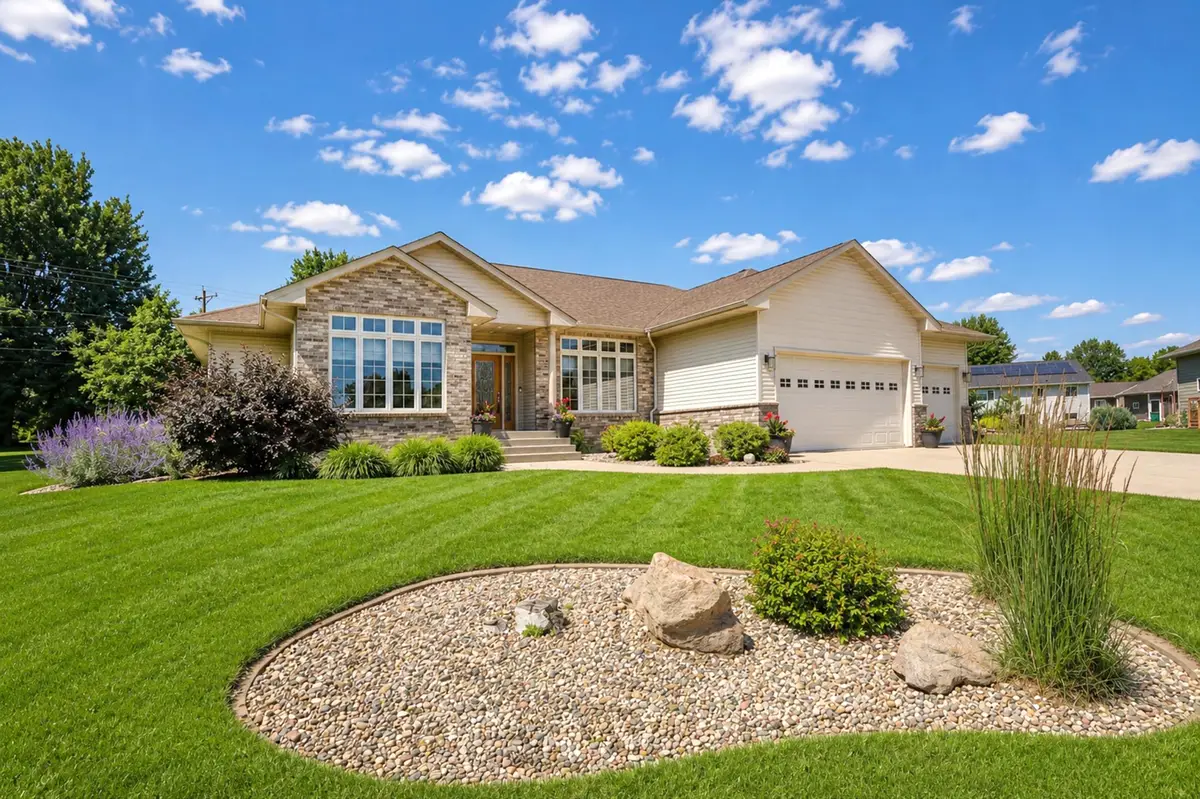1507 18th Avenue Sw, Austin, MN 55912 - #1