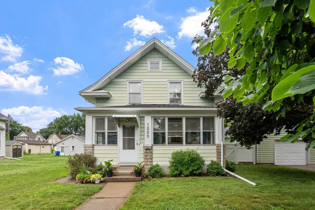 1225 6th Street E, Saint Paul, MN 55106 - #1