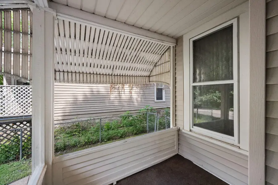 835 3rd Street E, Saint Paul, MN 55106 - #3