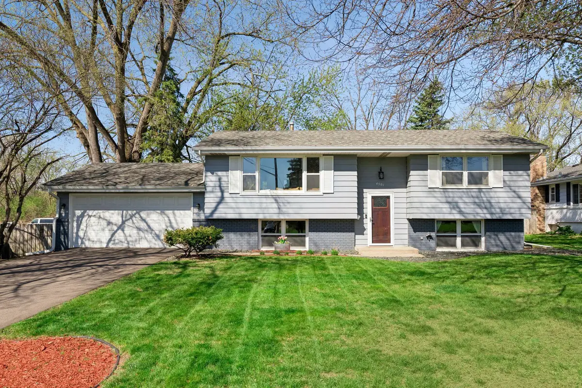 4501 Oregon Avenue N, New Hope, MN 55428 - #1