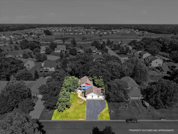 15077 Yellow Pine Street Nw, Andover, MN 55304