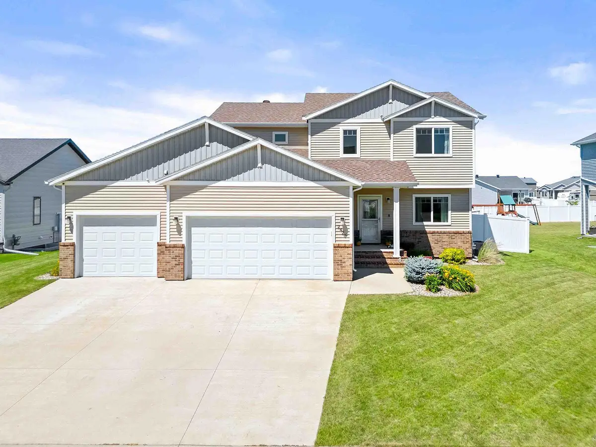 2420 Harbor Lane, West Fargo, ND 58078 - #1