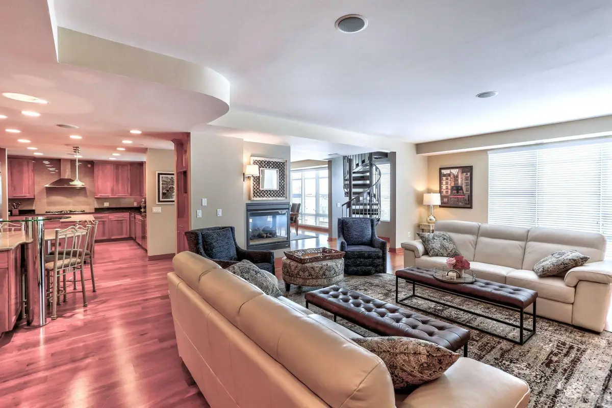 1070 Grandview Court Ne #406, Columbia Heights, MN 55421 - #1