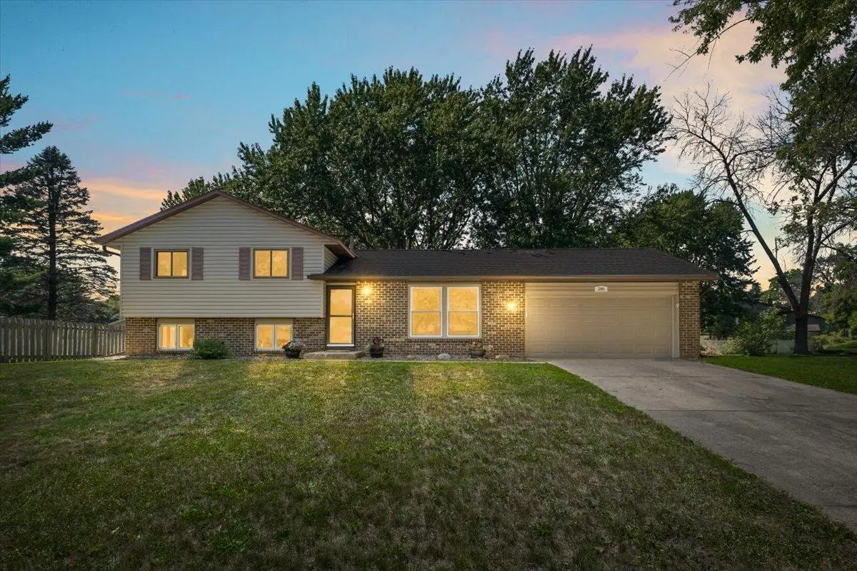 186 Cottonwood Court, Stillwater, MN 55082 - #1