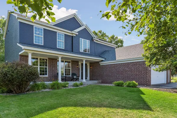 2283 Saint Johns Drive, Woodbury, MN 55129