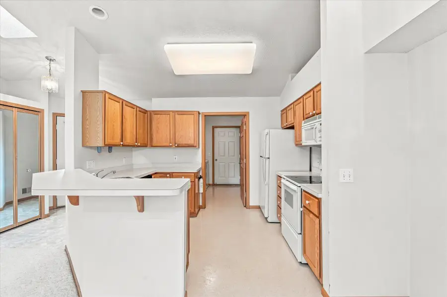 7588 Ojibway Park Bay, Woodbury, MN 55125 - #3