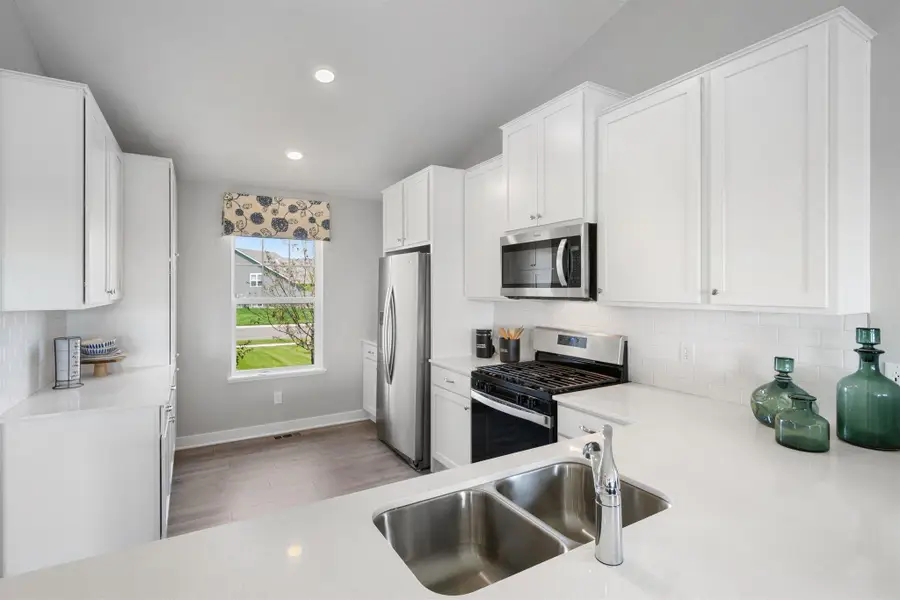 8963 Joliet Avenue S, Cottage Grove, MN 55016 - #3