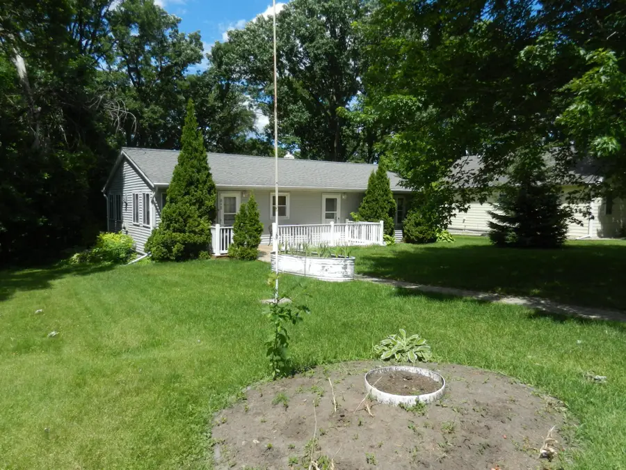 812 1st Avenue Se, Long Prairie, MN 56347 - #2