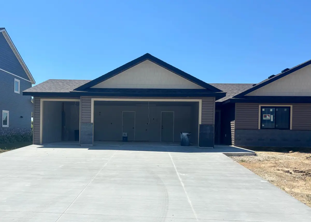 305 11th Street N, Goodhue, MN 55027 - #1