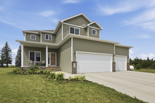 605 Sheyenne Drive, Abercrombie, ND 58001