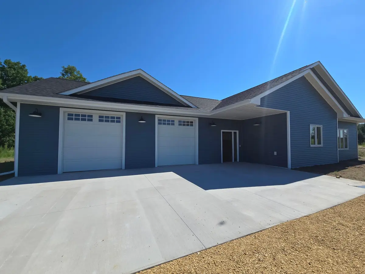 32 256th St Street, Osceola, WI 54020 - #1
