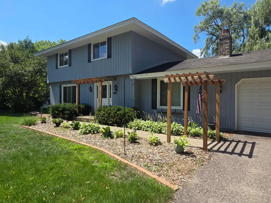 2755 Olive Lane N, Plymouth, MN 55447 - #2