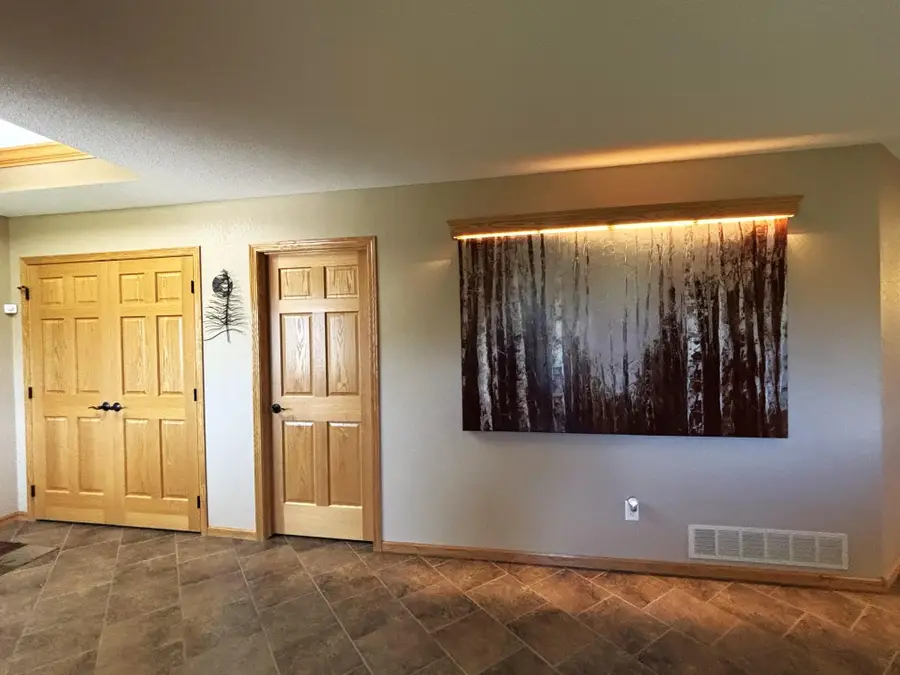 3807 N Eagle Road, Willmar, MN 56201 - #3