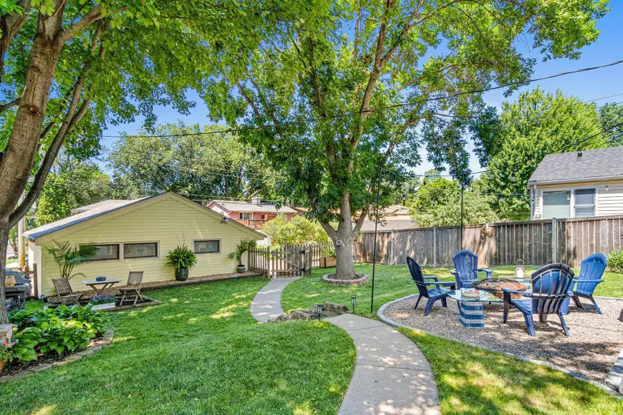 4313 Grimes Avenue N, Robbinsdale, MN 55422 - #2