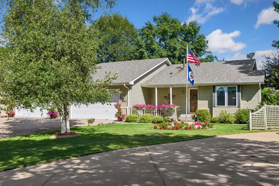 3883 122nd Avenue Nw, Coon Rapids, MN 55433 - #3