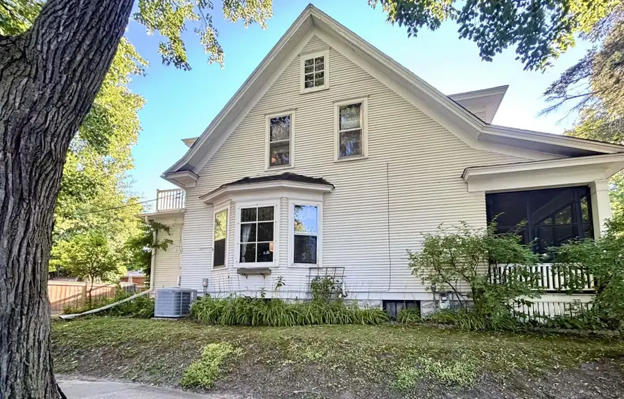 998 Margaret Street, Saint Paul, MN 55106 - #3