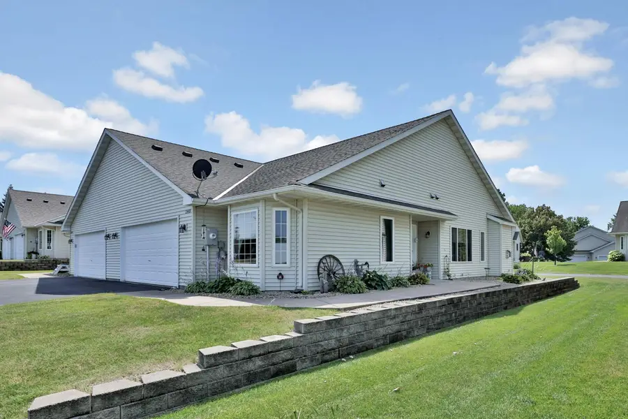 13433 Newlander Avenue, Lindstrom, MN 55045 - #2